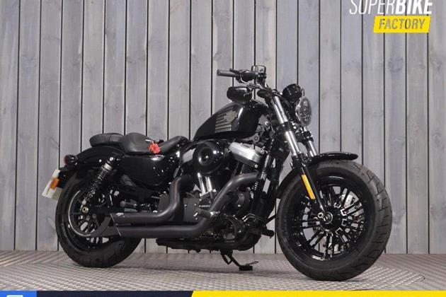 HARLEY-DAVIDSON SPORTSTER 1200