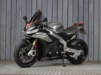 APRILIA RSV4