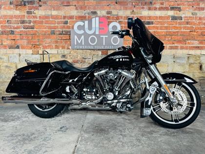 HARLEY-DAVIDSON STREET GLIDE