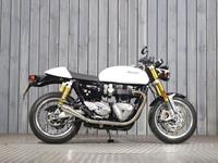 TRIUMPH THRUXTON 1200 R