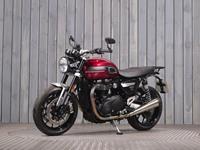 TRIUMPH SPEED TWIN 1200