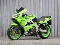 KAWASAKI ZX-6R