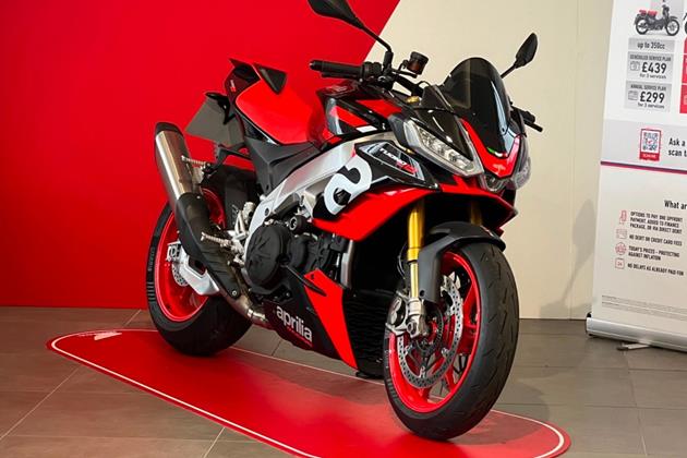 APRILIA TUONO V4 1100 FACTORY