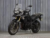 TRIUMPH TIGER 800