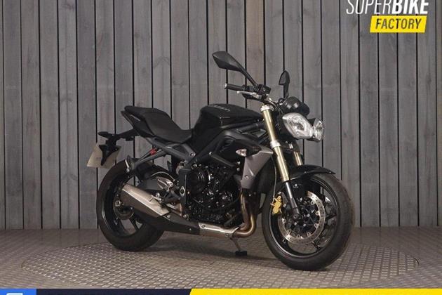 TRIUMPH STREET TRIPLE 675