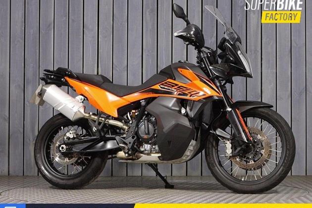 KTM 890 ADVENTURE