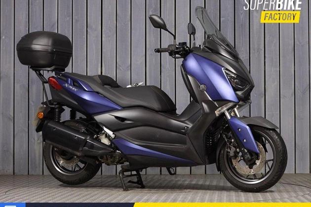 YAMAHA XMAX 300