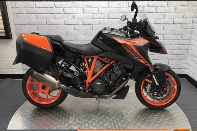 KTM 1290 SUPERDUKE GT