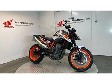 KTM 890 DUKE R