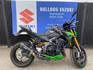 KAWASAKI Z900