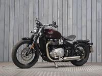 TRIUMPH BONNEVILLE BOBBER