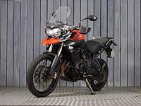 TRIUMPH TIGER 800