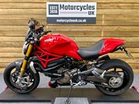 DUCATI MONSTER 1200S