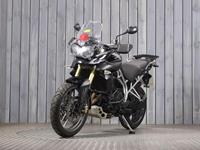 TRIUMPH TIGER 800