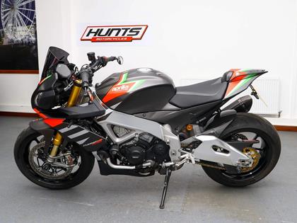 APRILIA TUONO V4 1100 FACTORY