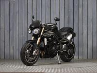 TRIUMPH SPEED TRIPLE 1050