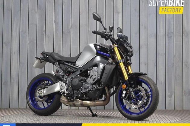 YAMAHA MT-09