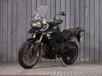 TRIUMPH TIGER 800