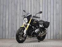 BMW R NINE T