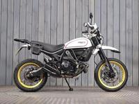 DUCATI SCRAMBLER 800