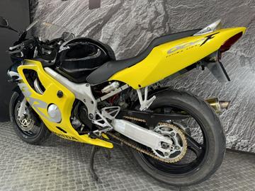 HONDA CBR600F