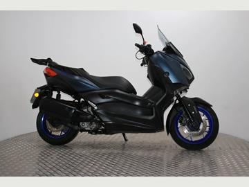 YAMAHA XMAX 300