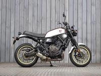 YAMAHA XSR700