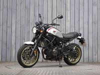 YAMAHA XSR700