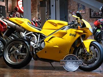 DUCATI 996