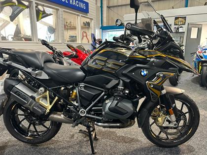 BMW R1250GS