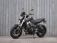 YAMAHA MT-09