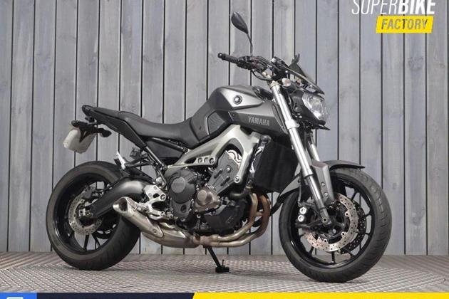 YAMAHA MT-09