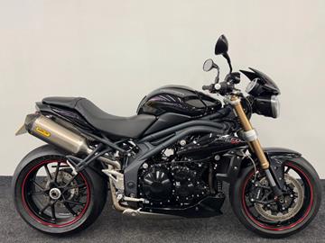 TRIUMPH SPEED TRIPLE 1050