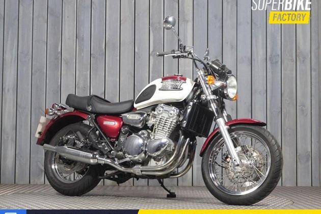 TRIUMPH THUNDERBIRD 900