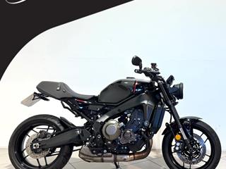 YAMAHA XSR900 