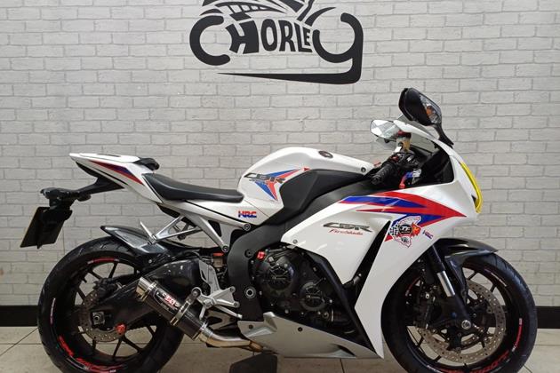 HONDA CBR1000RR FIREBLADE