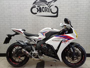 HONDA CBR1000RR FIREBLADE