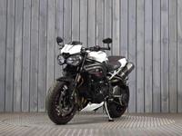 TRIUMPH SPEED TRIPLE 1050