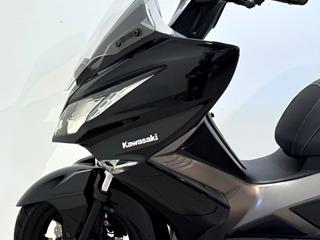 KAWASAKI J300 