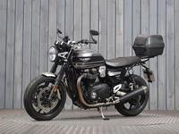 TRIUMPH SPEED TWIN 1200