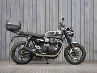 TRIUMPH SPEED TWIN 1200