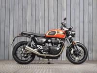 TRIUMPH SPEED TWIN 1200