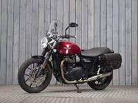 TRIUMPH STREET TWIN