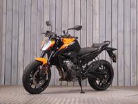 KTM 890 DUKE