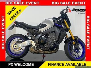 YAMAHA MT-09 