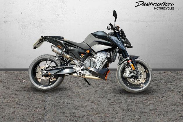 KTM 890 DUKE