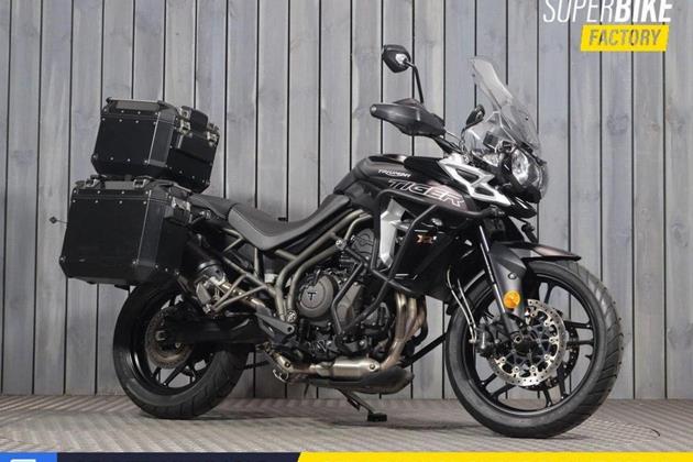 TRIUMPH TIGER 800 XR