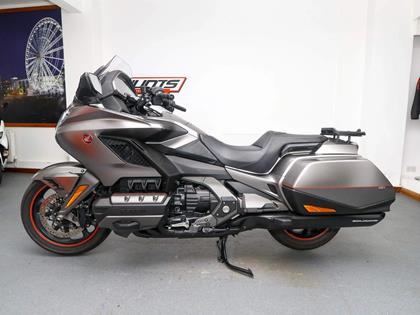 HONDA GL1800 GOLDWING