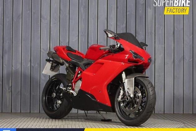 DUCATI 848