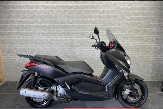 YAMAHA XMAX 250